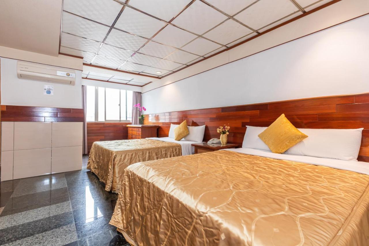 Yi Pin Business Hotel Taoyuan Exterior photo